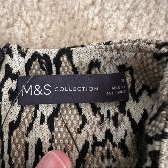 NWOT Women’s M&S Collection Snakeskin Print Top! - Picture 4 of 7